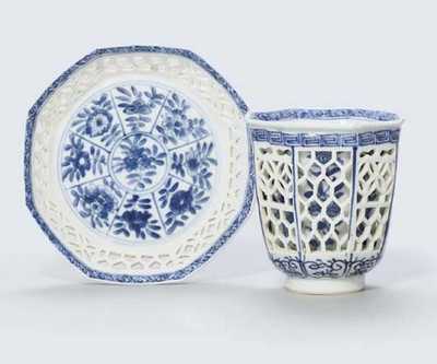 KANGXI (1662-1722) AN UNUSUAL BLUE AND WHITE DOUBLE-WALLED OCTAGONAL BEAKER AND SAUCER
